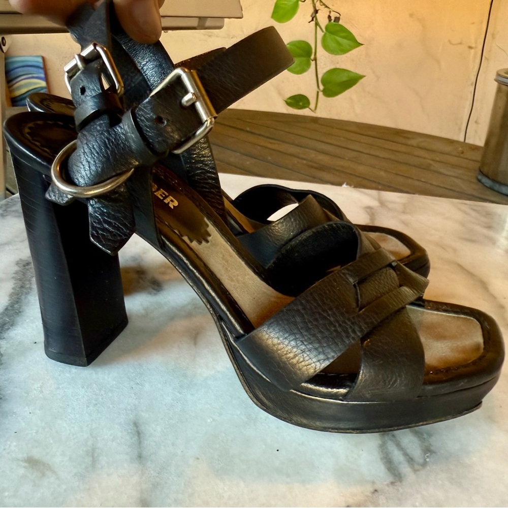 Jil Sander Black Heels with Crisscross Straps